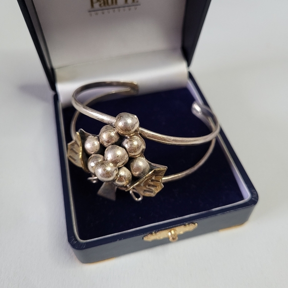 Vintage sterling silver Mexican grapes cluster cuff bracelet. Marked. Gift idea. - Picture 1 of 11